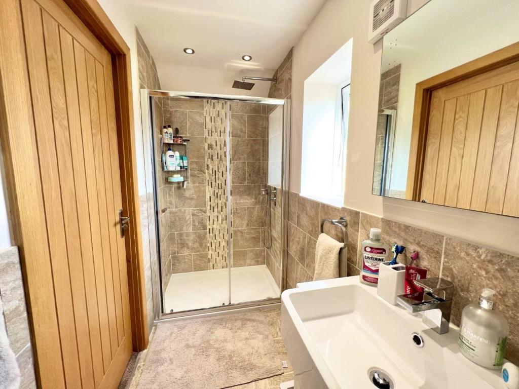 En-suite shower room