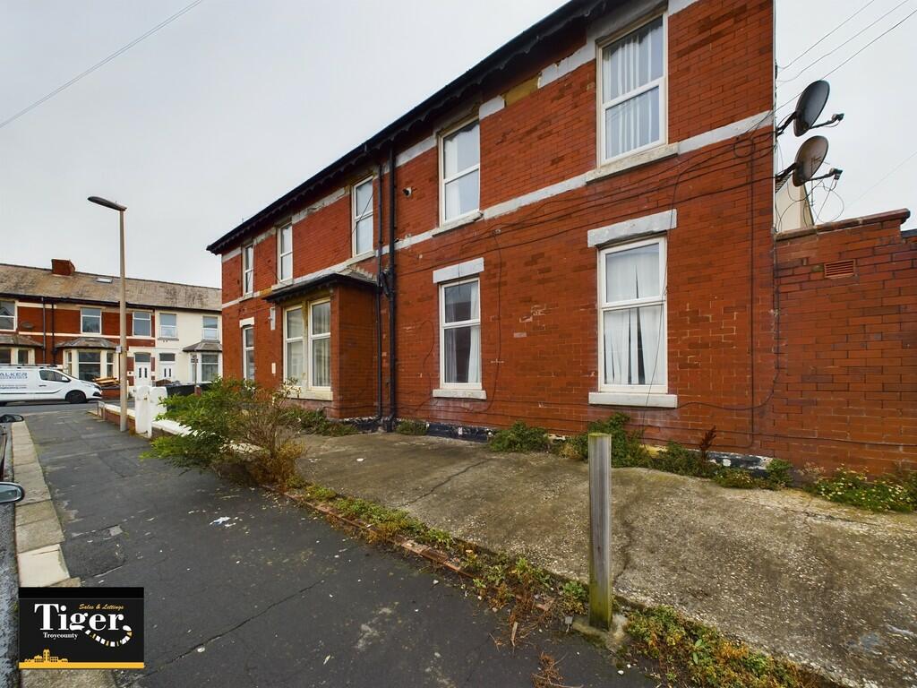 CAM03440G0-PR0157...