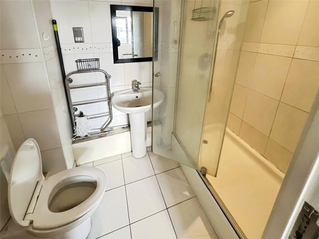 Ensuite