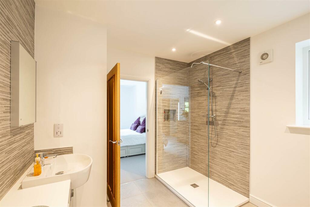 Bedroom Two En-Suite