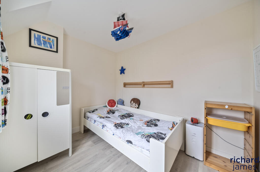 14045933a5ee42a0a1731497837827cb