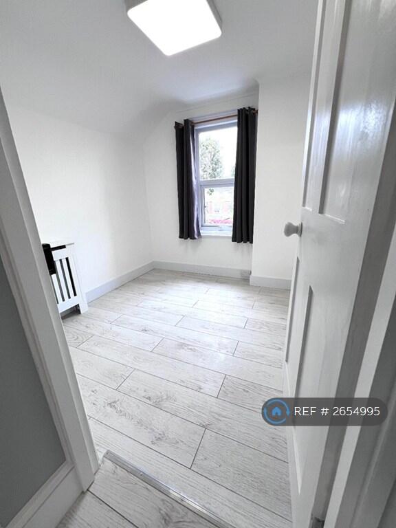 Bedroom 3 ( Unfurnished)