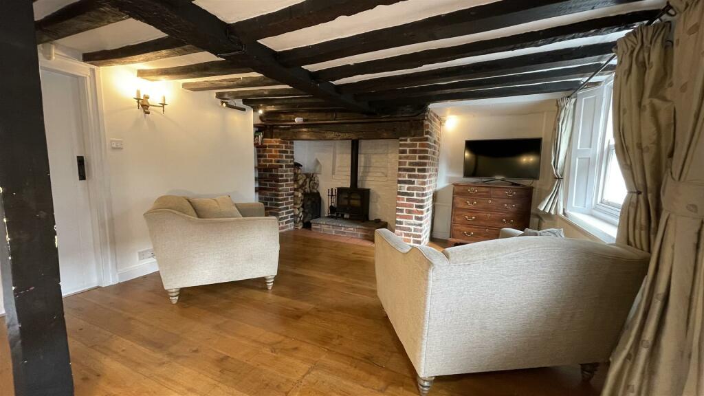 SITTING ROOM