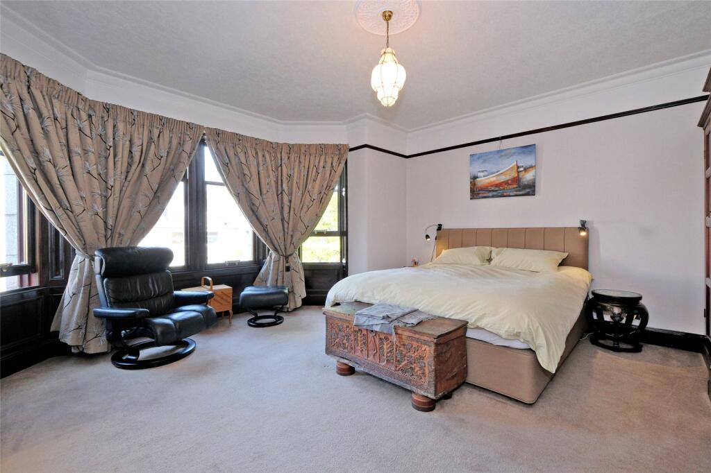51 Albury Rd