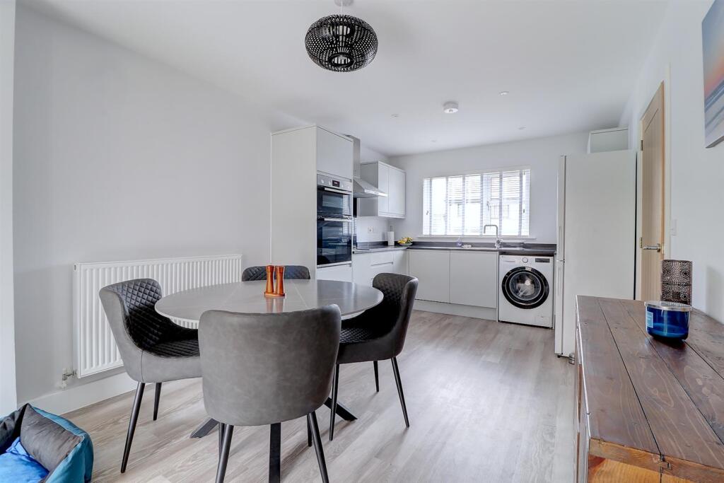 Dining Area Kitchen .1.jpg