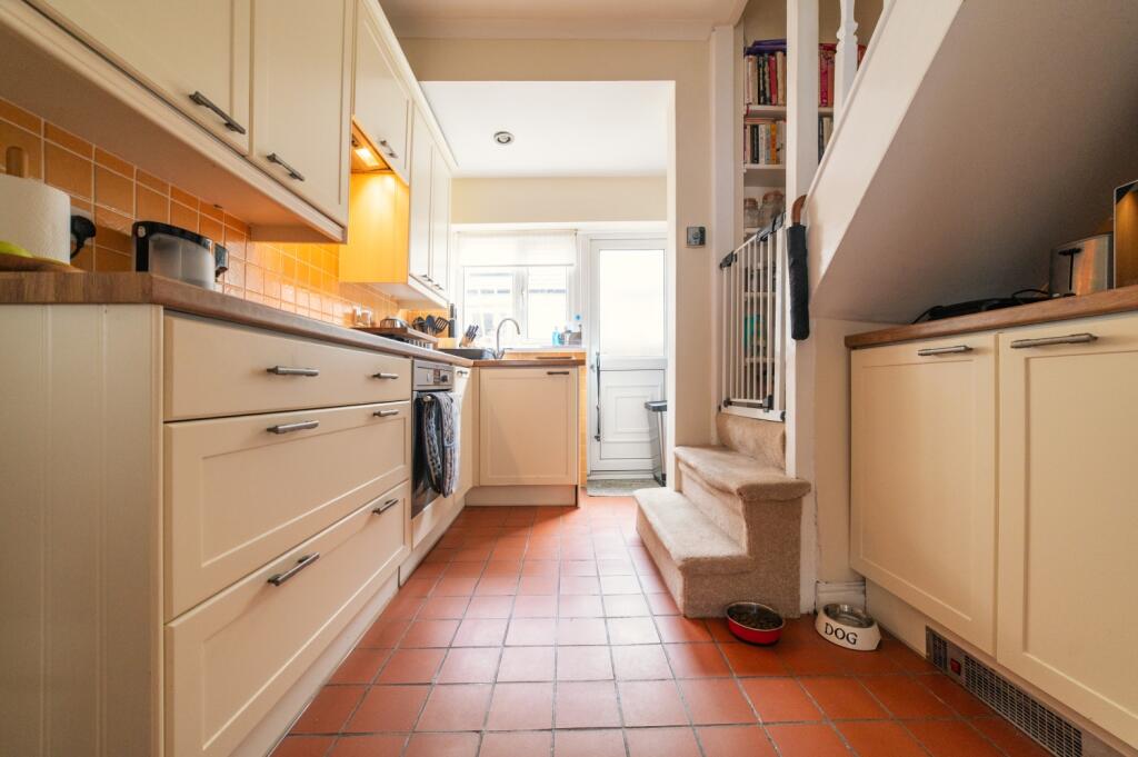 Call 02920 454555 to secure your viewing_1