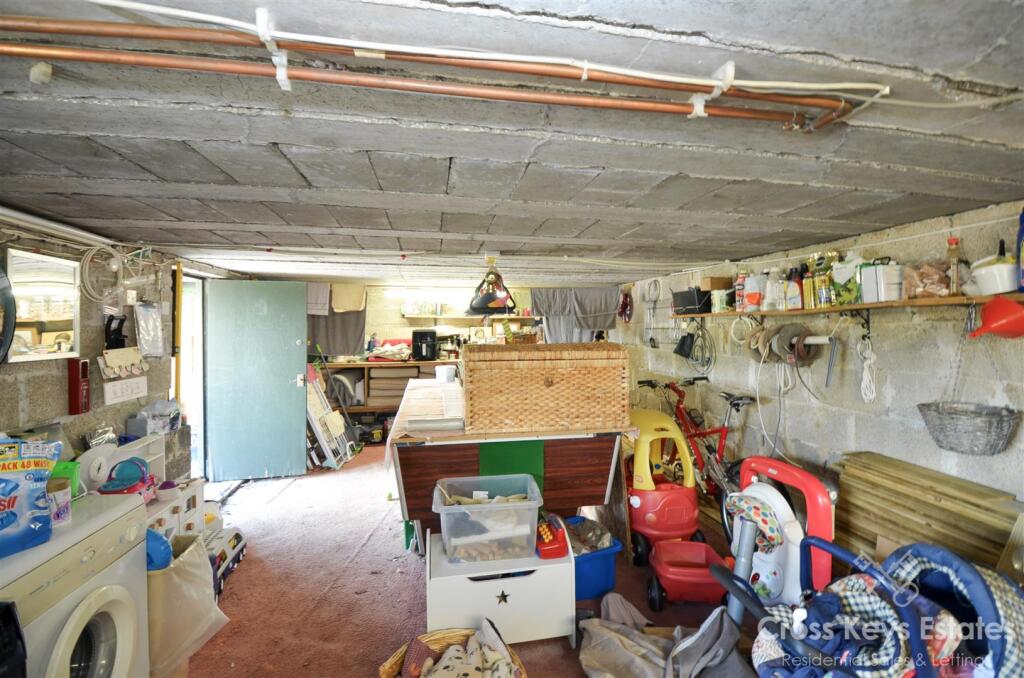 Cellar / Games Room / Utility