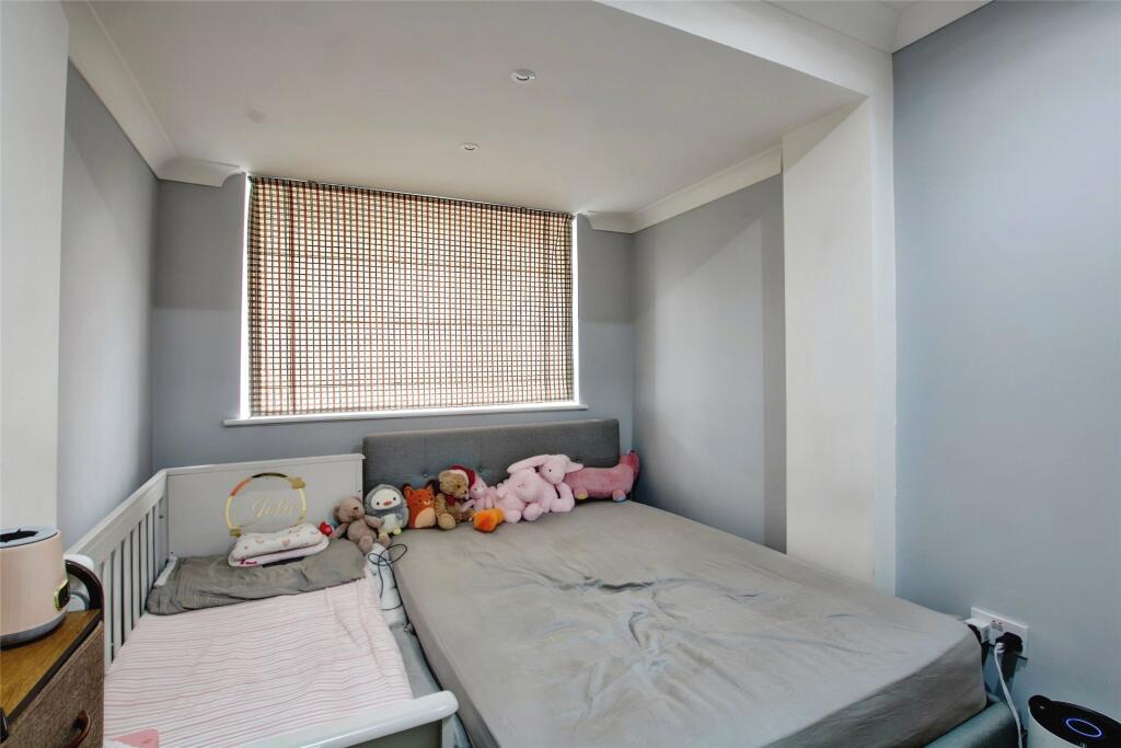 Study/Downstairs Bed