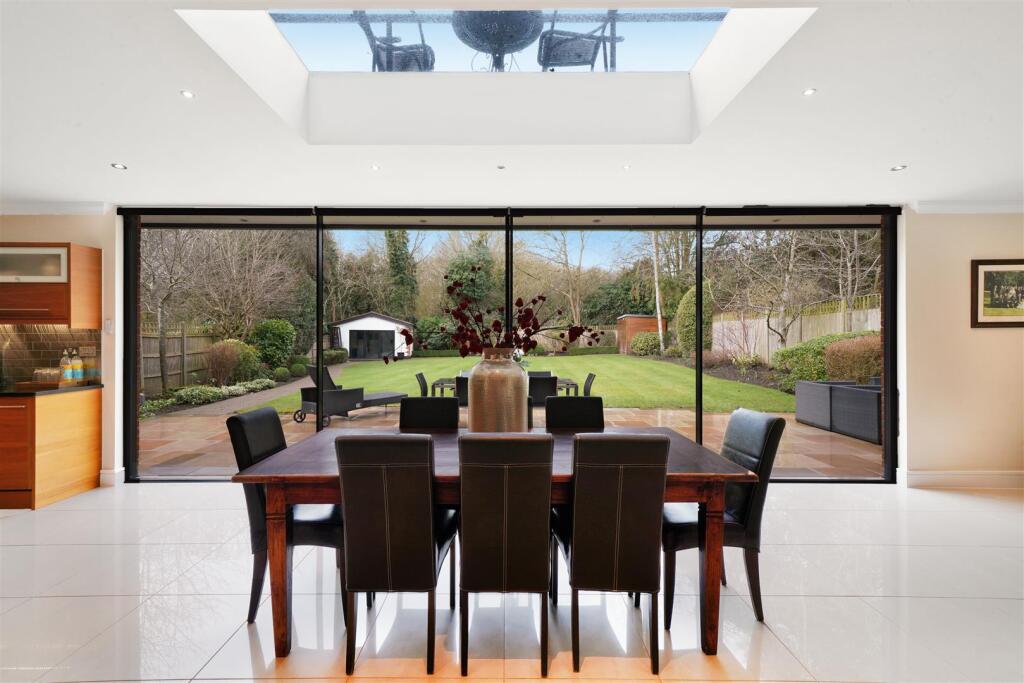 22 Littleton Crescent - 18ORdoO2N3gcaj39lv2v.jpg