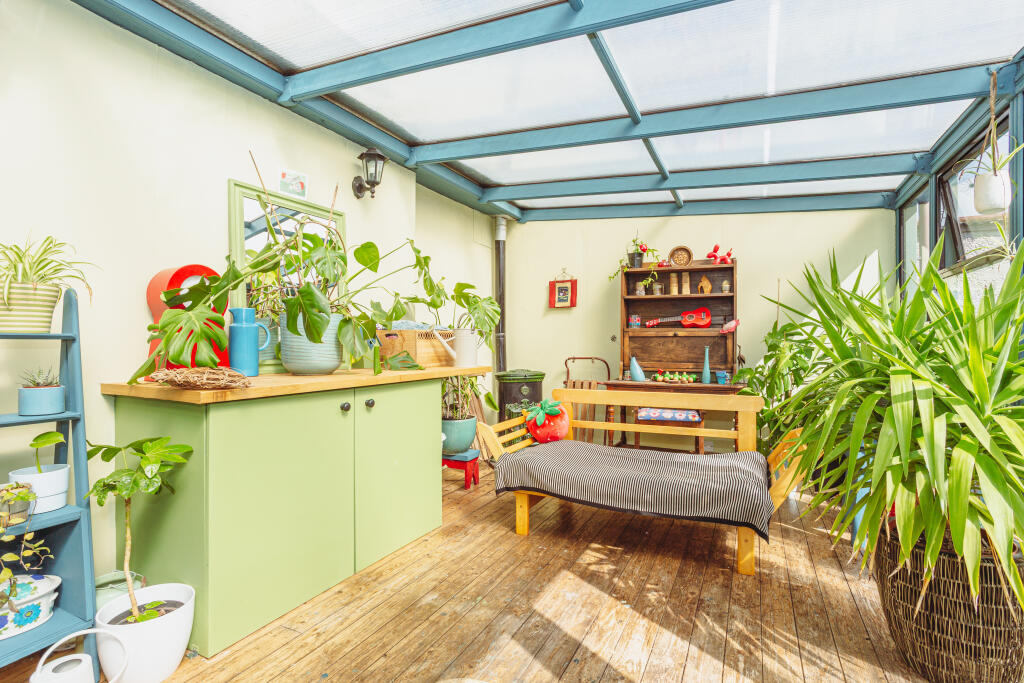 Sun Room/Conservatory