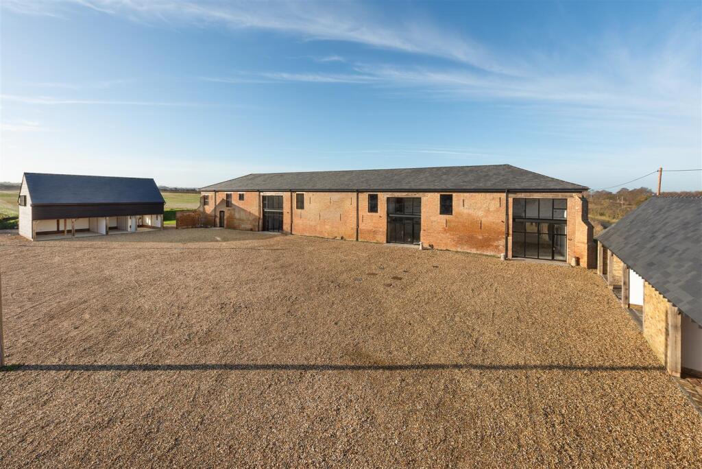 Lower Road, Teynham, Sittingbourne