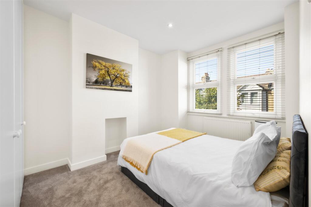 39 ASTON ROAD,16.jpg