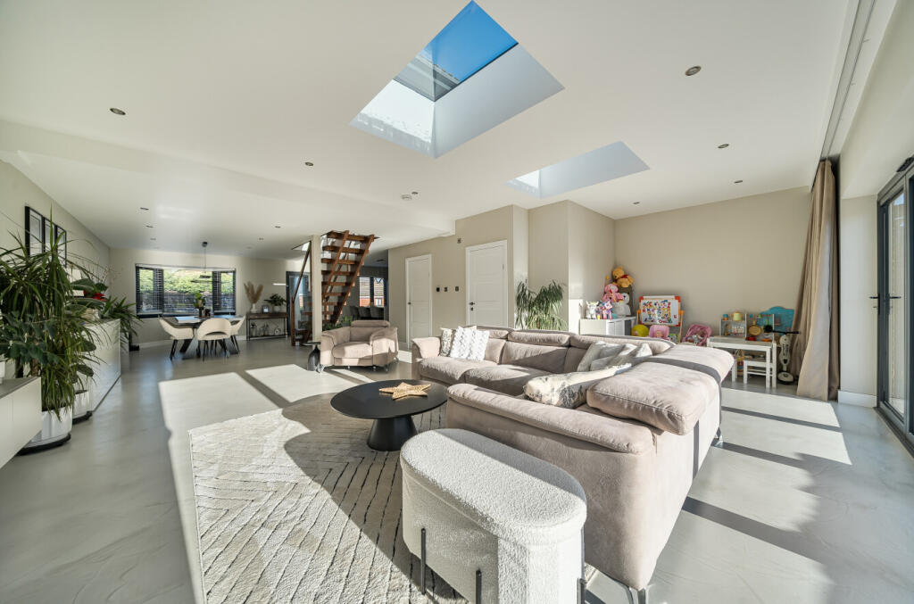 1396049-26-695e66...