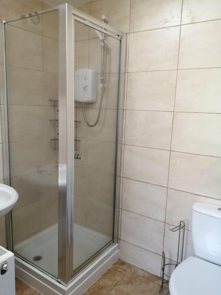 shower 2