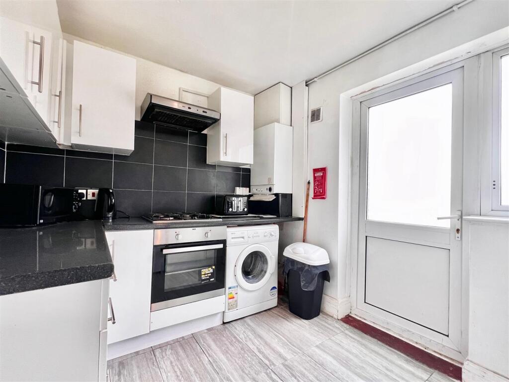 WhatsApp Image 2025-06-09 at 16.28.44_1431d8d1.jpg