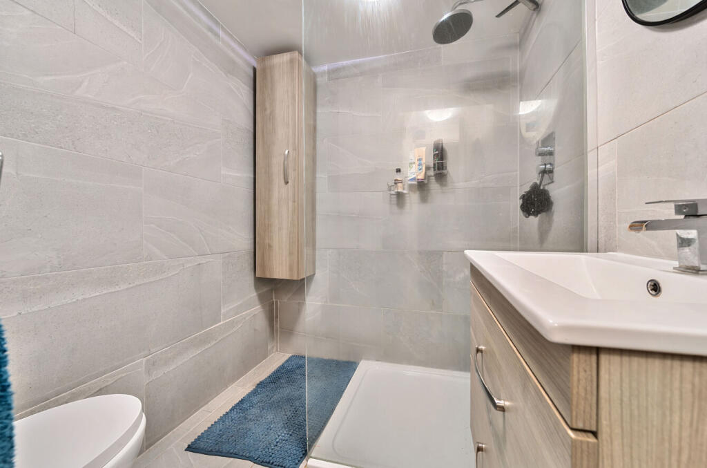 1333493-9-6890726...