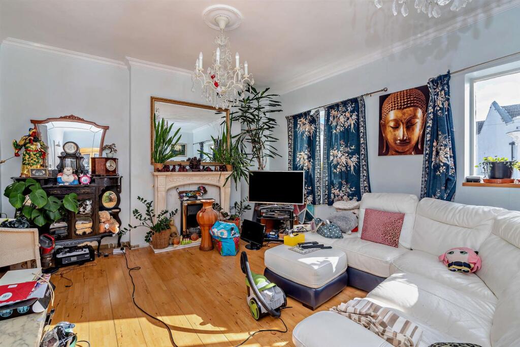 8668576-interior06-800.jpg
