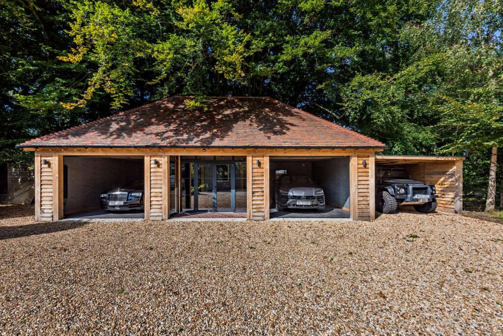 Garage Block