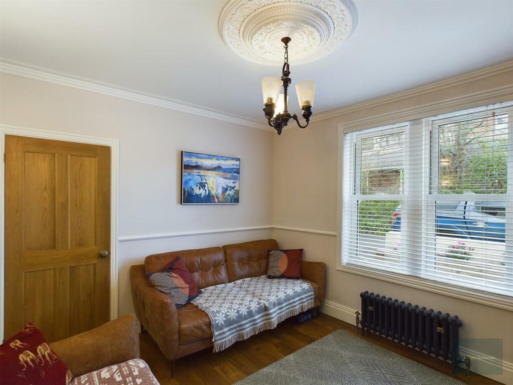 CAM02525G0-PR0047-ST