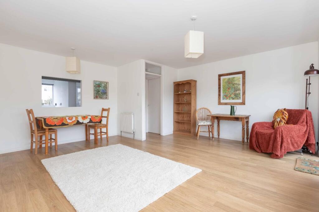 Kings Crescent_10.jpg