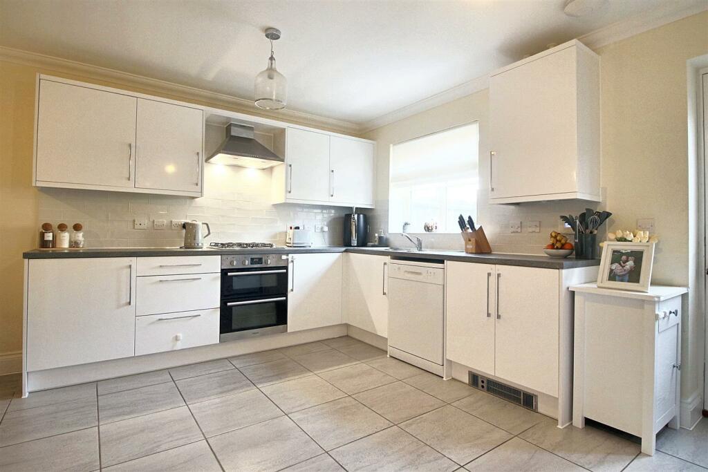 Kitchen /Dining Room