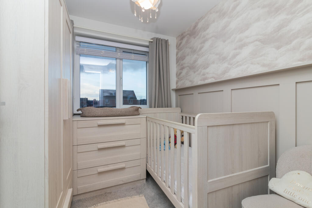 154A Barrangary Road PA7 5FR L-24