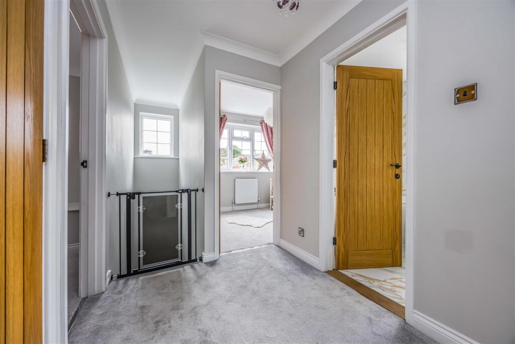 53 Fourth Avenue, Havant-Small-PorticoMarketing-So