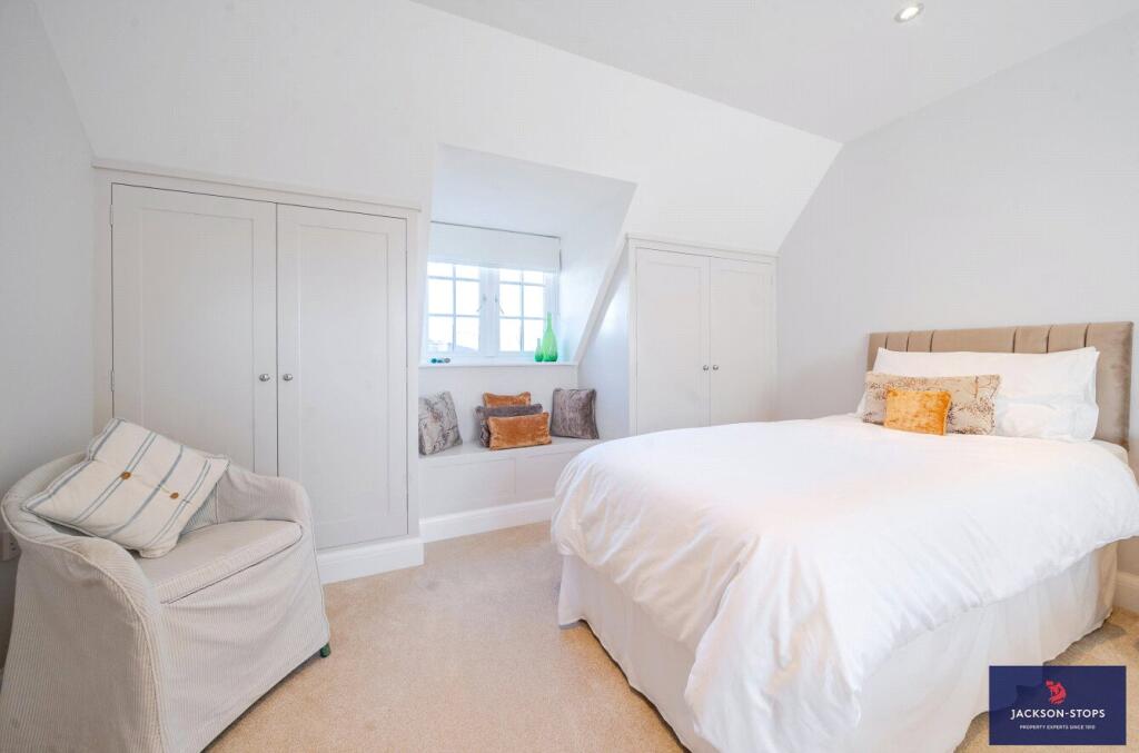 Bedroom 2a