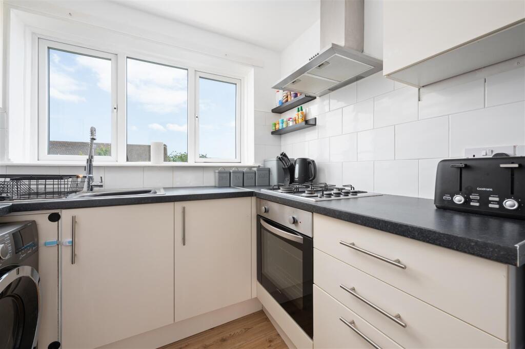 6Oldhillviewplace006.JPG