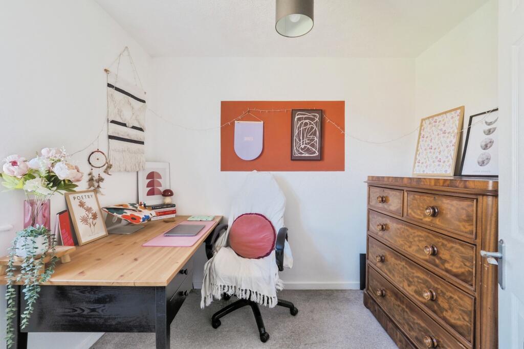Office / Study 