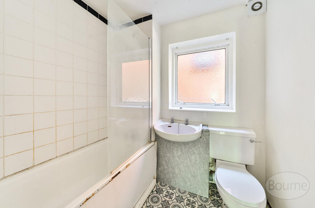 3447b8a3-a4c6-465...