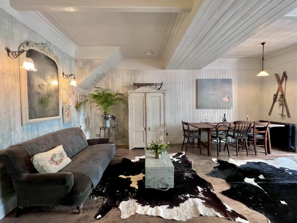 Living Room/Dining Room/Kitchen (5)