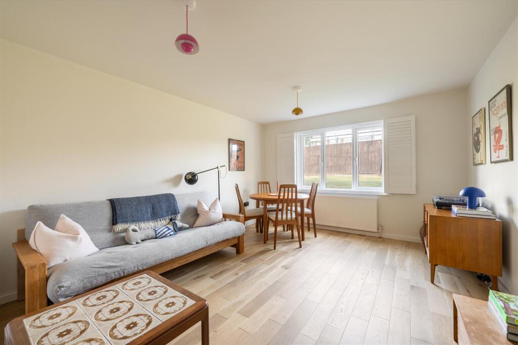 Winchester Court, E17