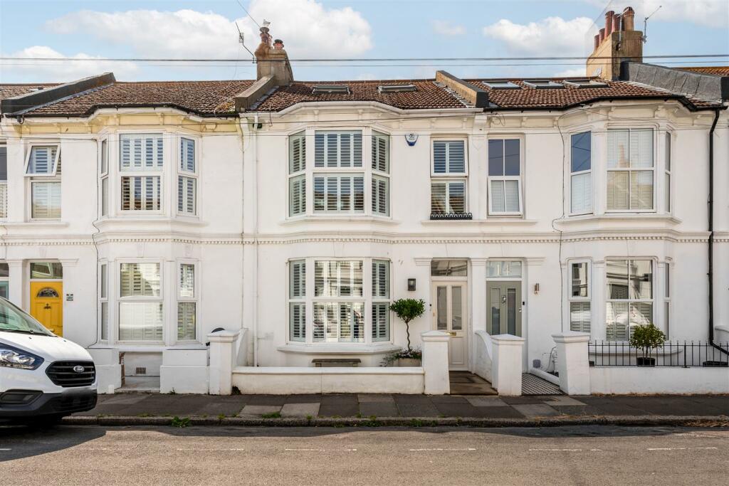Connaught Terrace-21.jpg