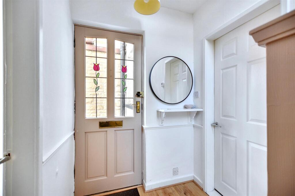 Entrance Hall_2.jpeg