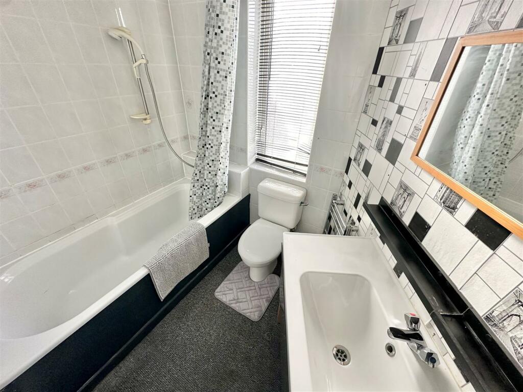 En Suite to Master