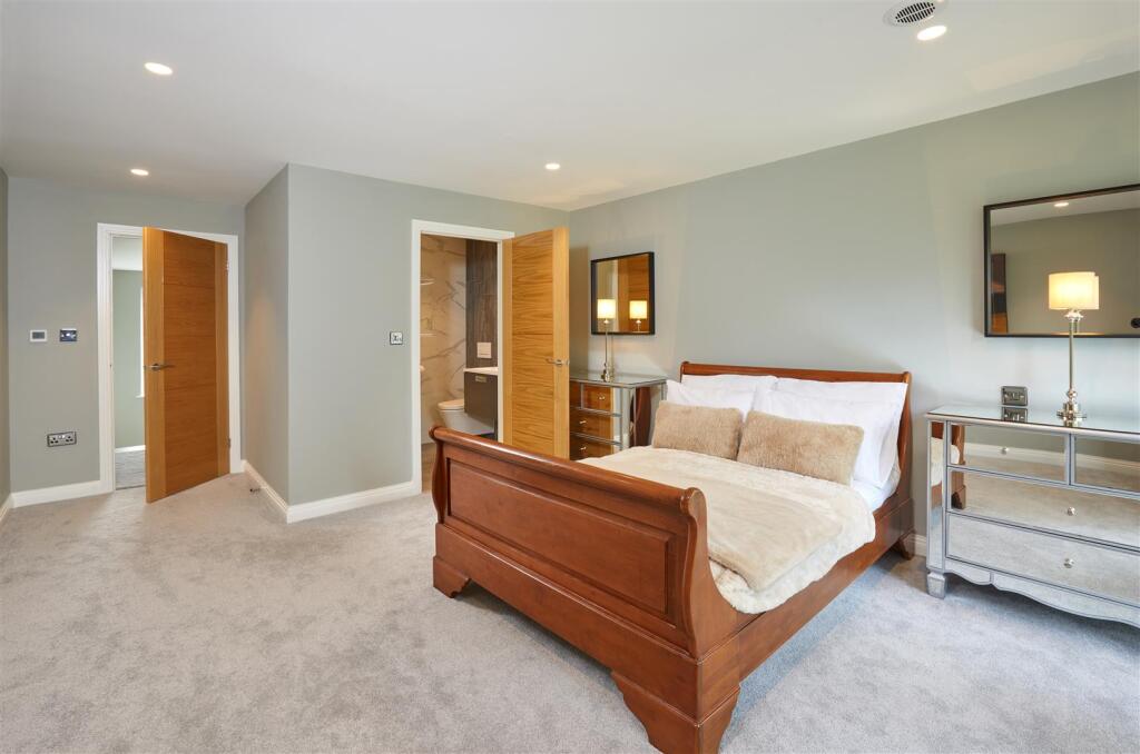 Broad View_Interior_007.jpg