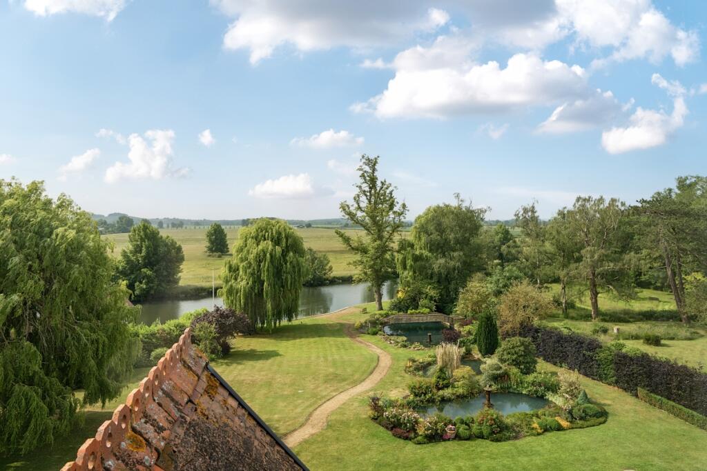 1305685-23-6846c6...