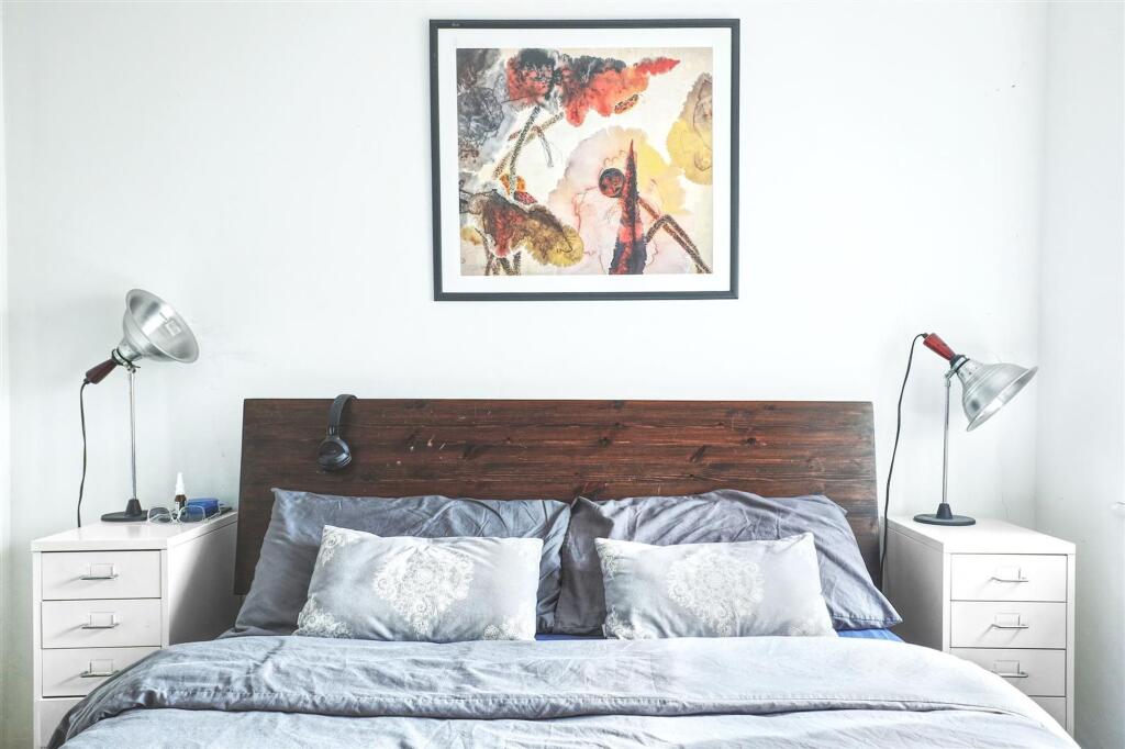 bed1 feature.jpg