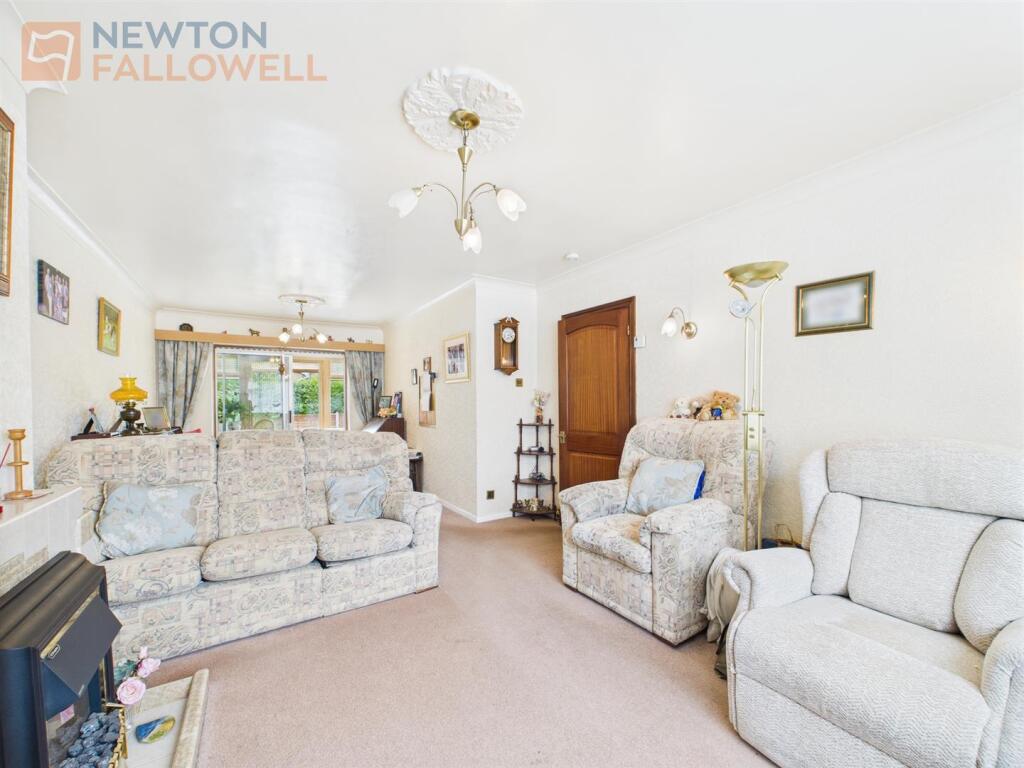 Living:Dining Room 1.jpg