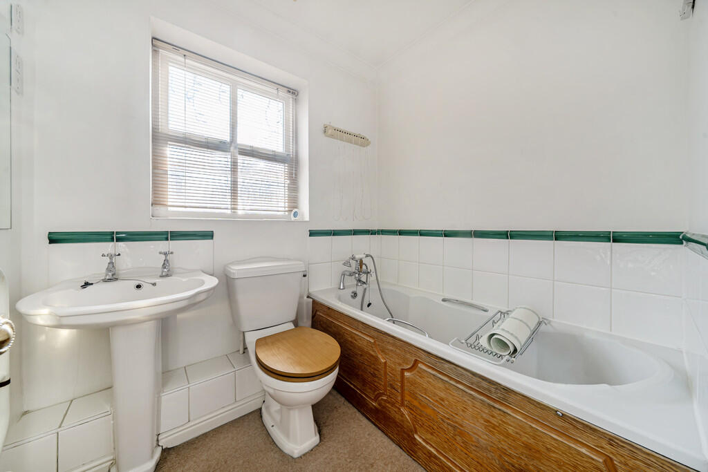 1389032-18-693af3...