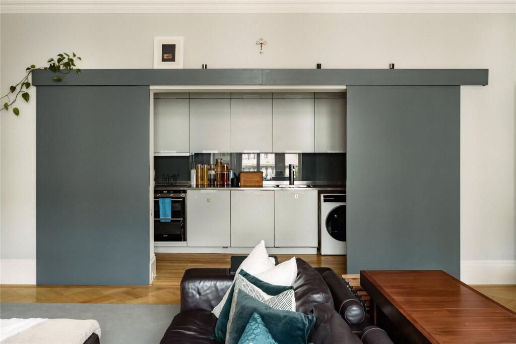 Seperate Kitchen