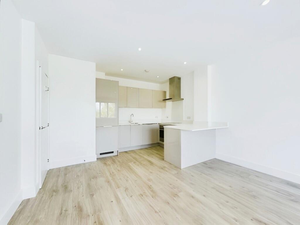 c7820724-23543_10...