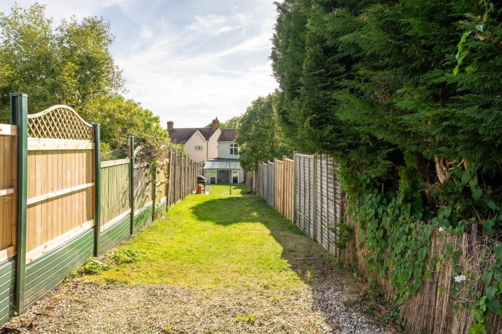 138 Claverham Road BS49 4LQ 12.jpg