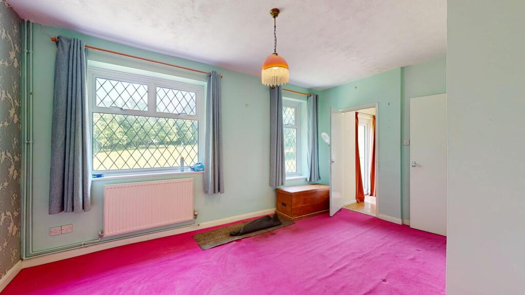 Hopewell, Chapel Woods, Charing, Ashford, Kent, TN27 0NP