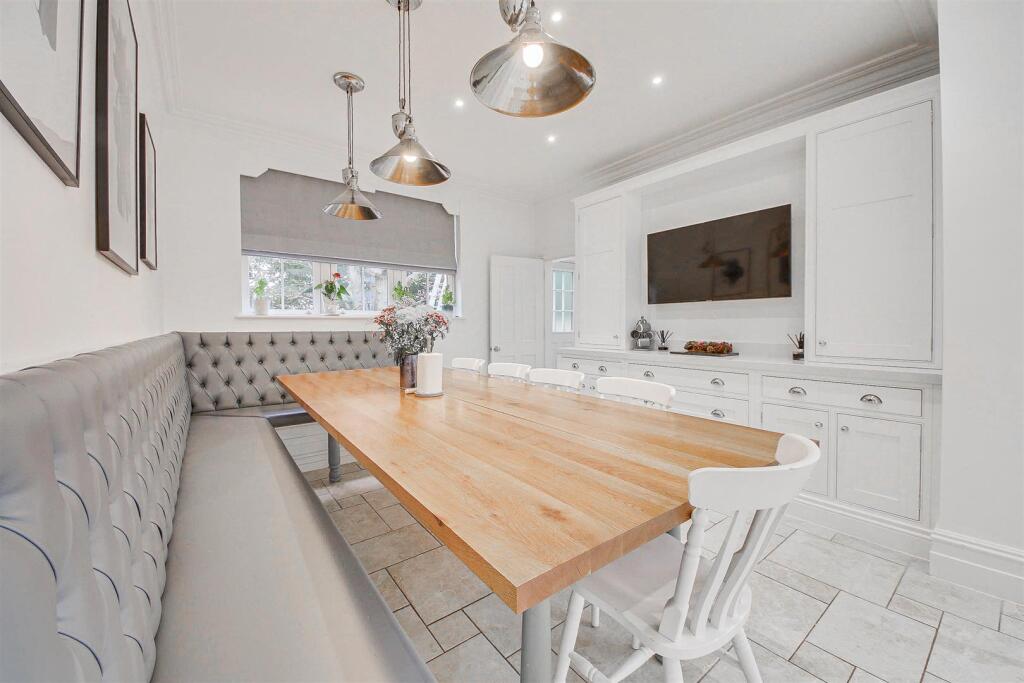 Kitchen Diner