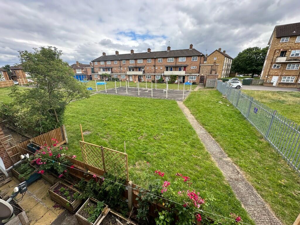 COMMUNAL GARDENS