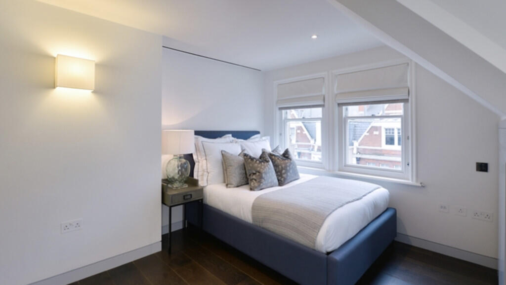 Screenshot 2025-1...