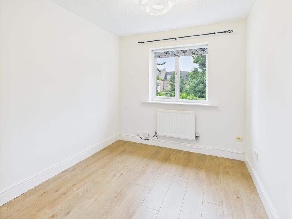 CAM02519G0-PR0314-STILL018