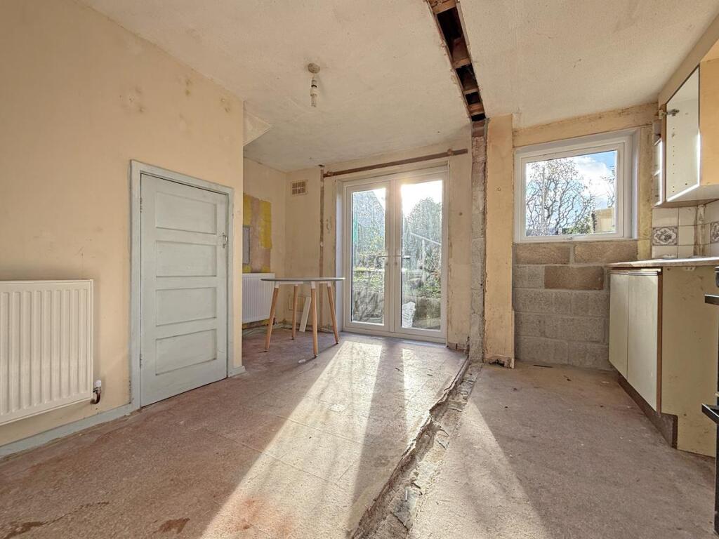 Elgin Crescent 115 - Kitchen Two.jpg